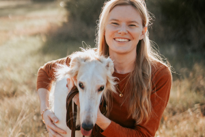 girl-with-dog